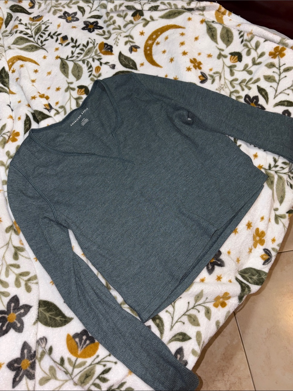 American Eagle Outfitters Teal Crewneck Long Sleeve Sweater